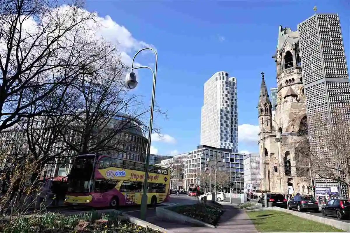 City Circle: Best of Berlin Hop-On, Hop-Off with Boat Tour