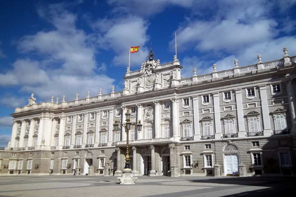 Skip the Line Guided Tour Royal Palace