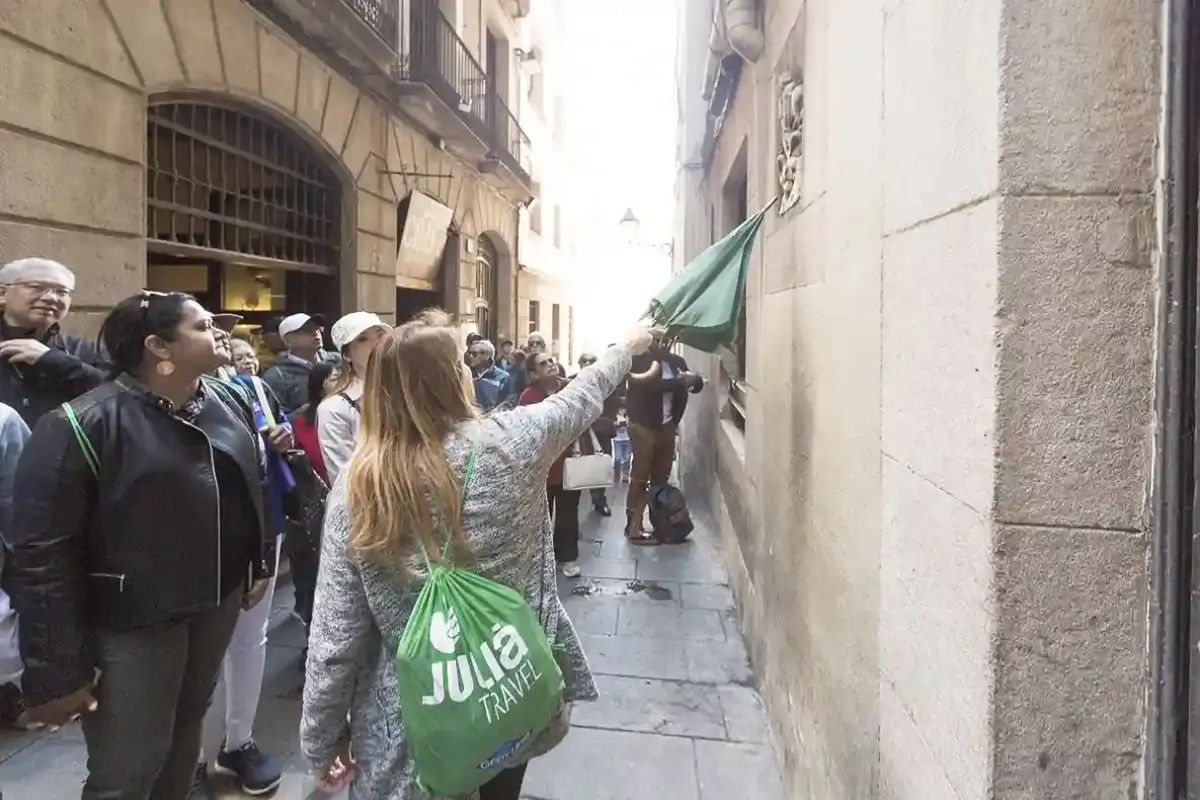 Barcelona Highlights, Sagrada Familia and Park Guell