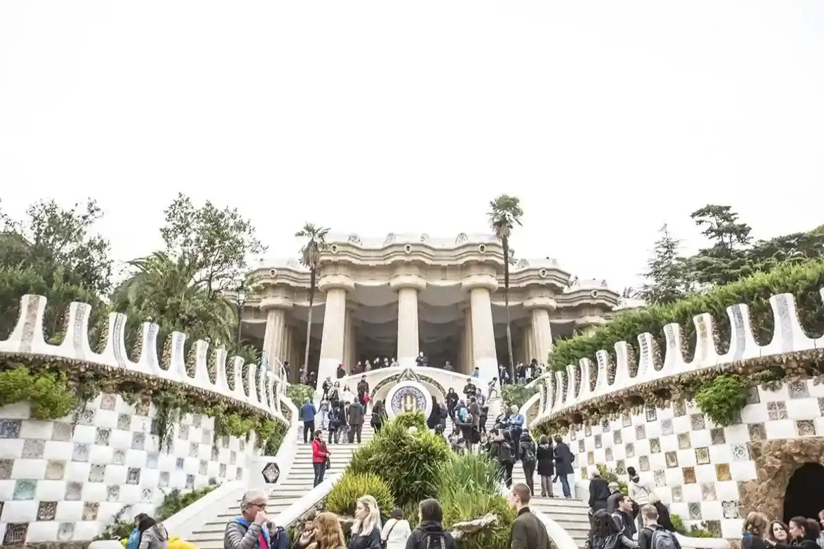 Barcelona Highlights, Sagrada Familia and Park Guell