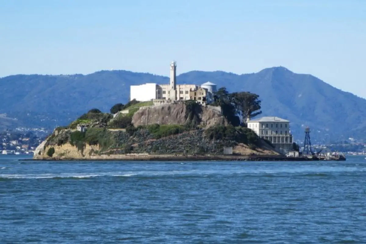 Escape from the Rock Boat Tour