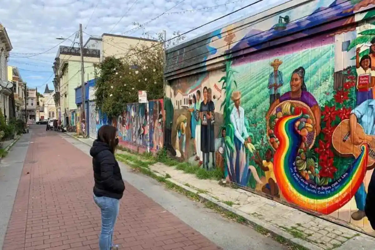 Mission District Food & History Walking Tour