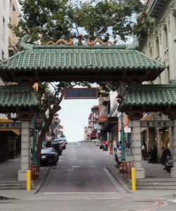 Chinatown Food and History Walking Tour – Small Group