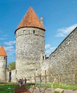 City Sightseeing: Tallinn Hop-On, Hop-Off Bus Tour