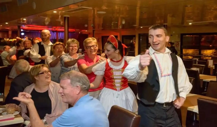4 course Dinner Cruise with Folklore & Operetta Show