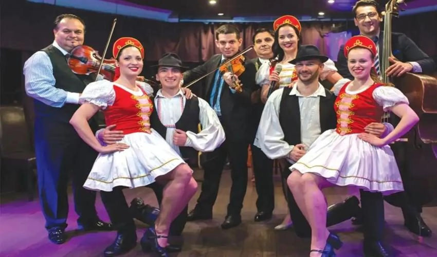 4 course Dinner Cruise with Folklore & Operetta Show
