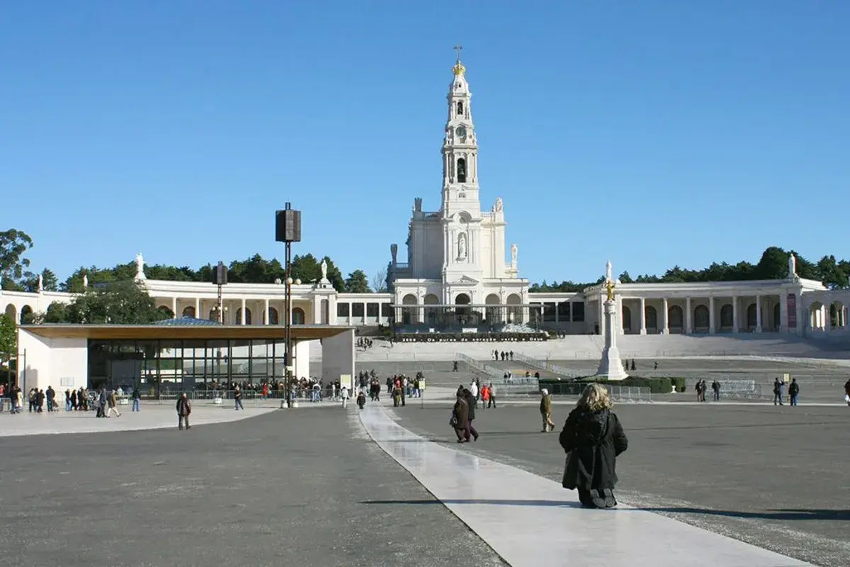 Fatima Nazare and Obidos Tour