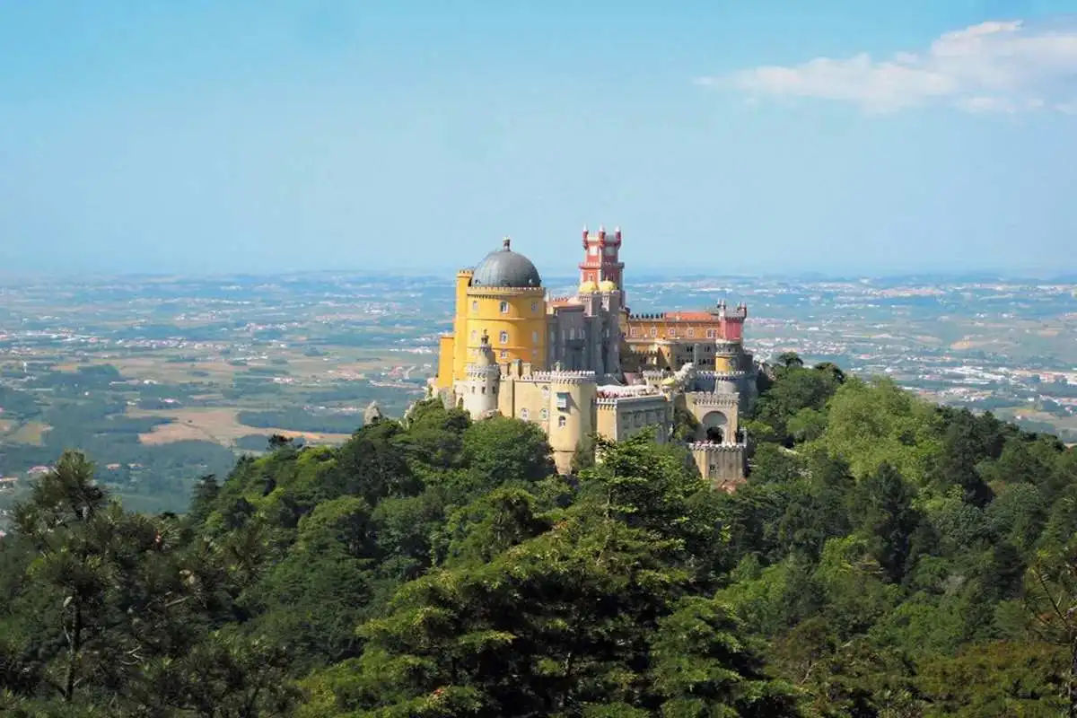 Sintra, Cascais, Estoril Full Day Tour with Pena Palace