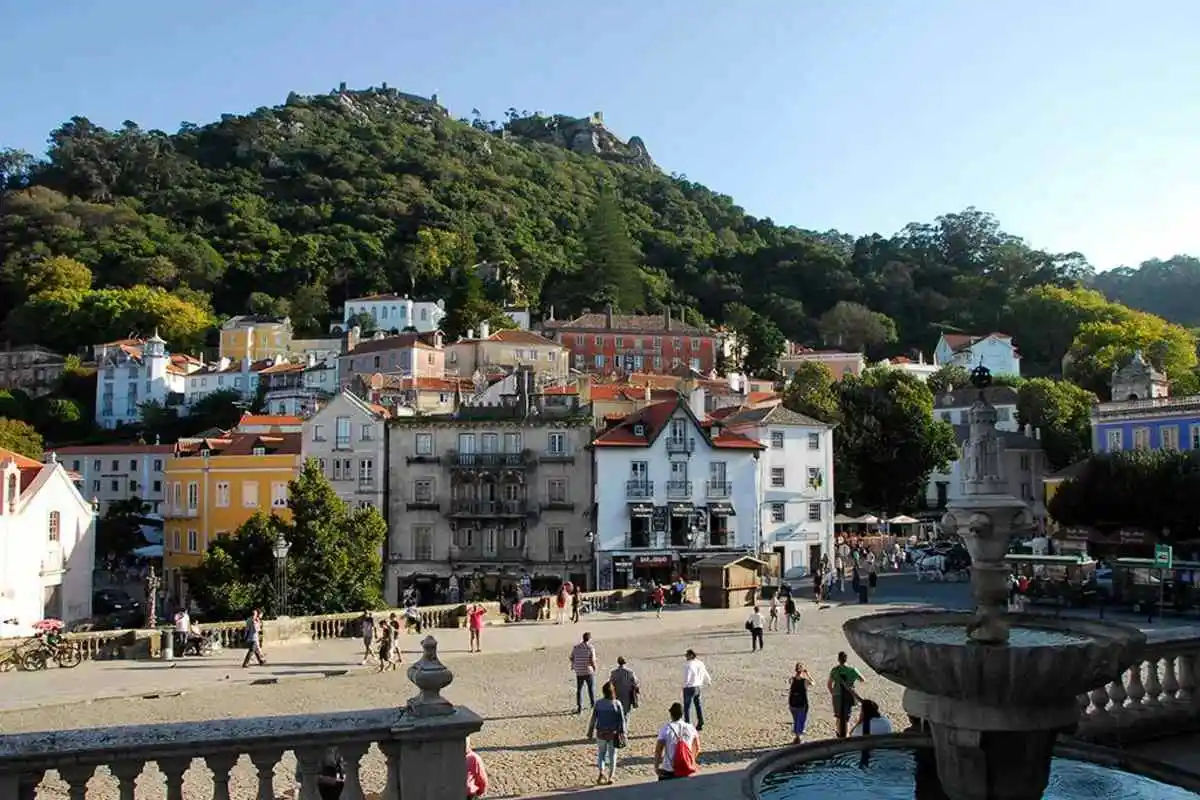 Sintra Cascais Estoril Tour with Pena Palace