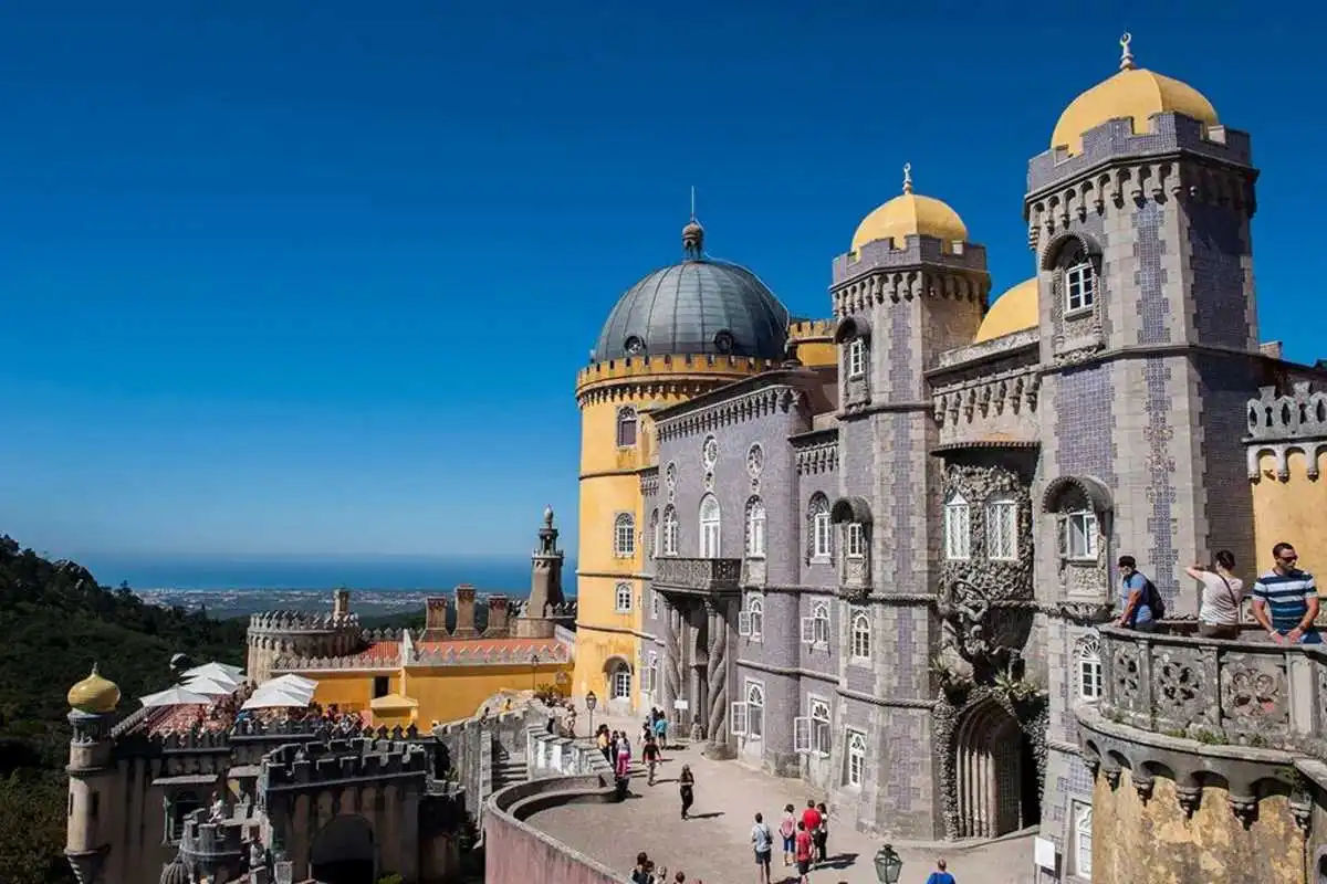 Sintra Cascais Estoril Tour with Pena Palace