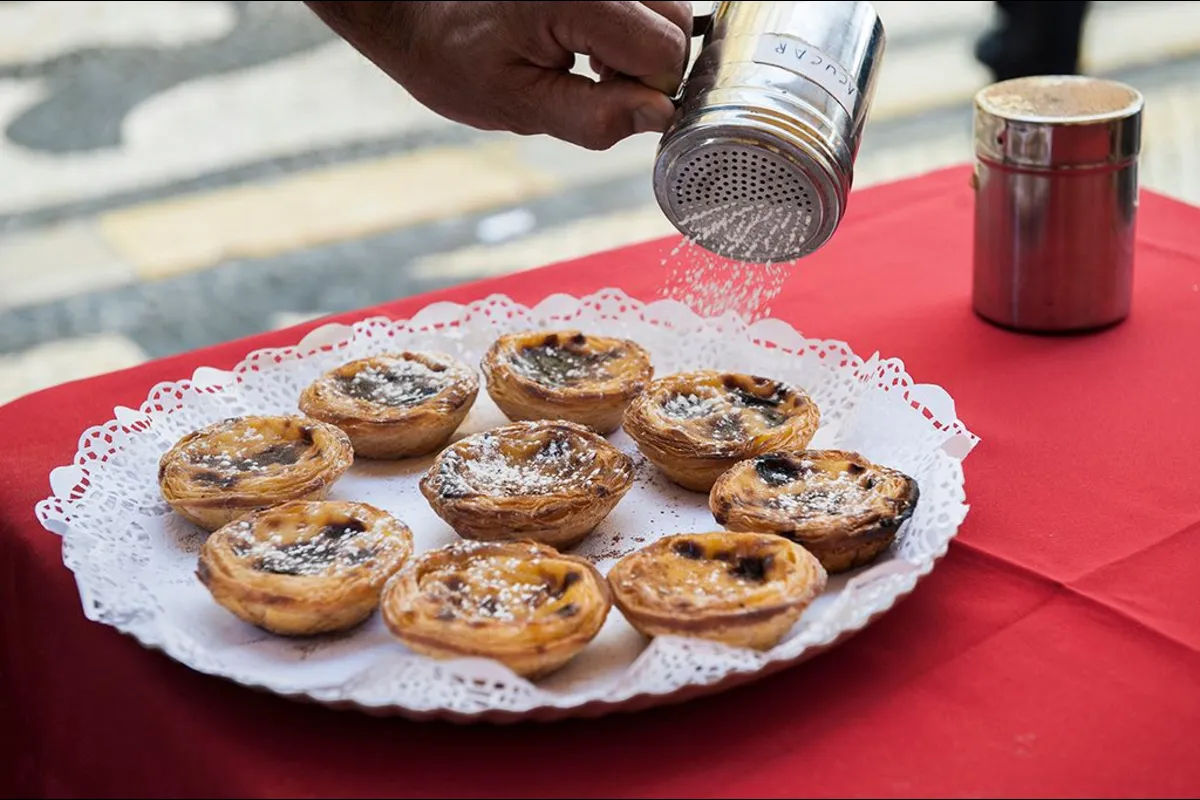 Best Walking Tour of Lisbon in a Small Group