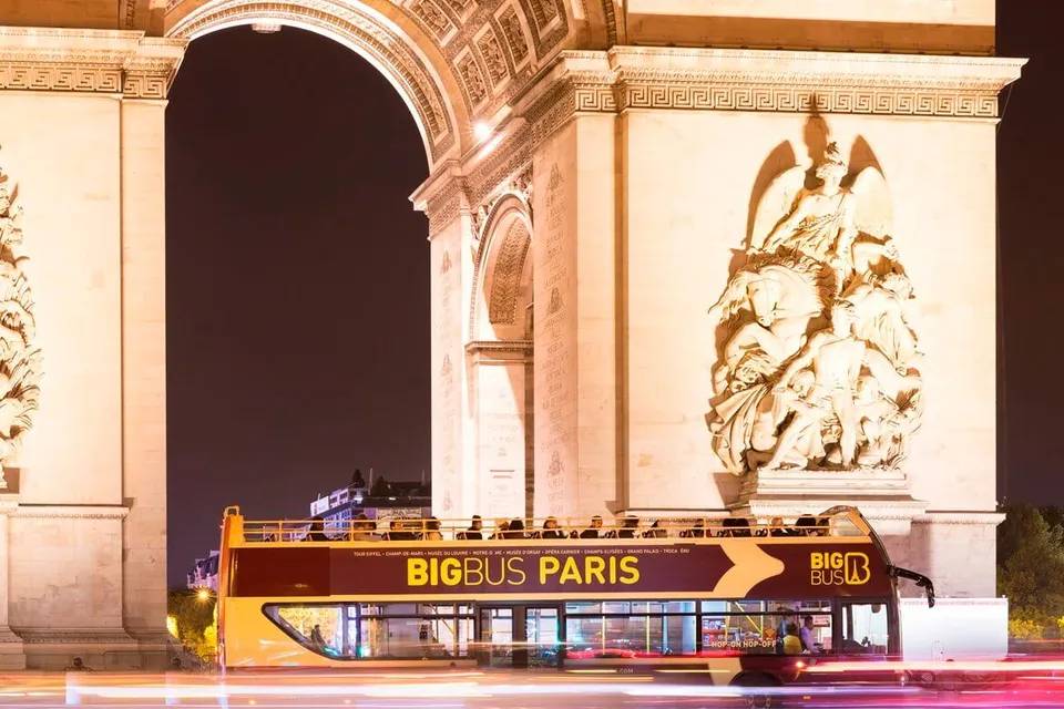 Big Bus Tours: Paris Panoramic Night Bus Tour by Open-Top Bus