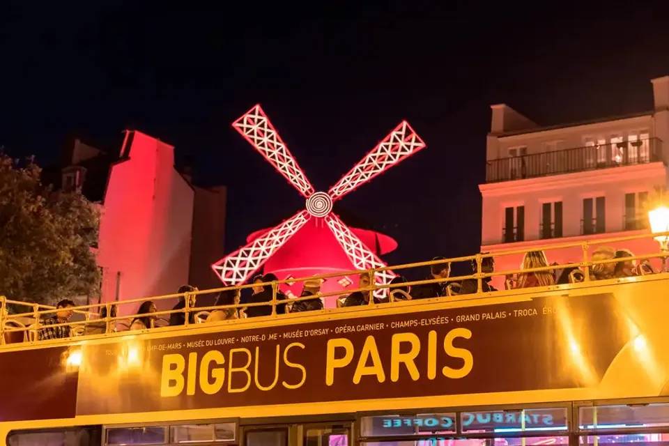 Paris Sightseeing Night Tour