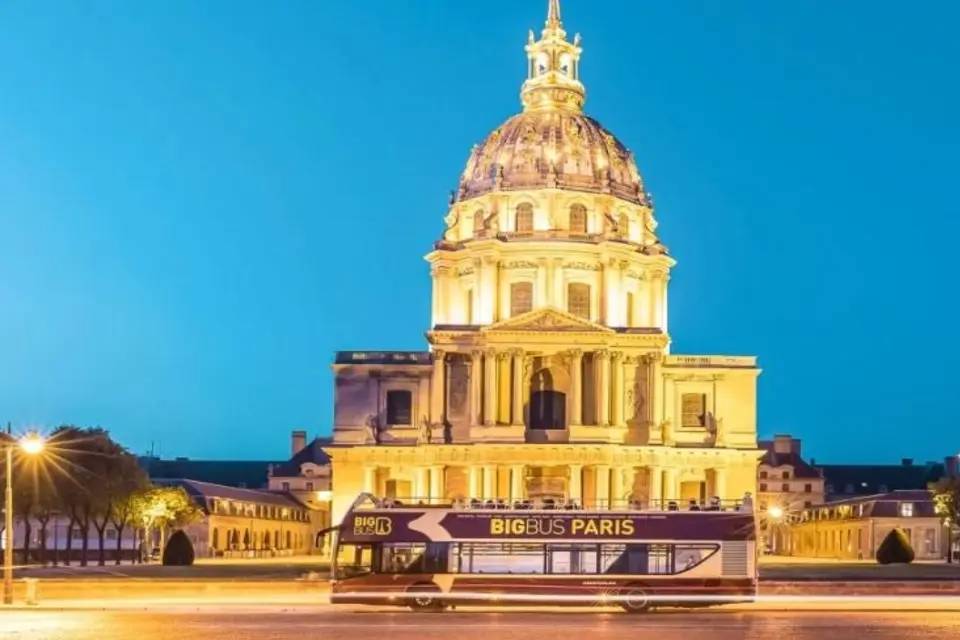 Paris Sightseeing Night Tour