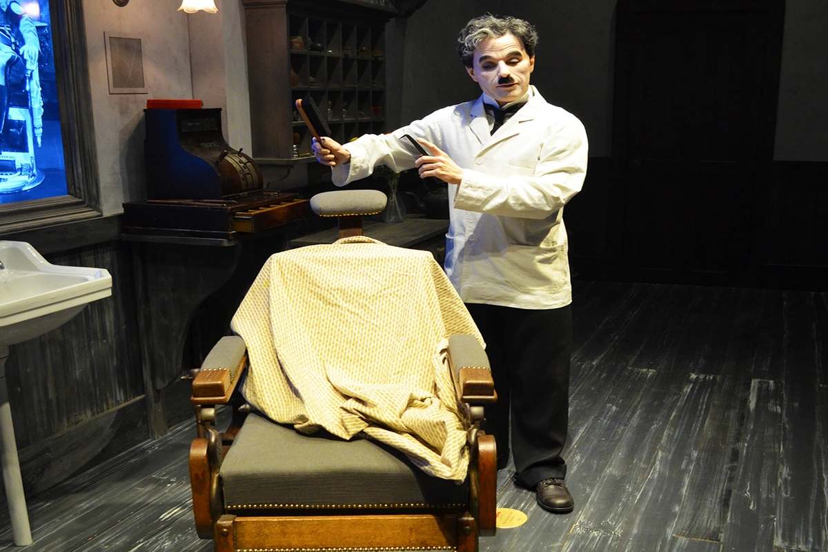 Chaplin, Montreux and Chillon Tour from Geneva