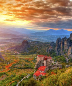 Meteora Full Day Tour by Train with Pickup from Athens