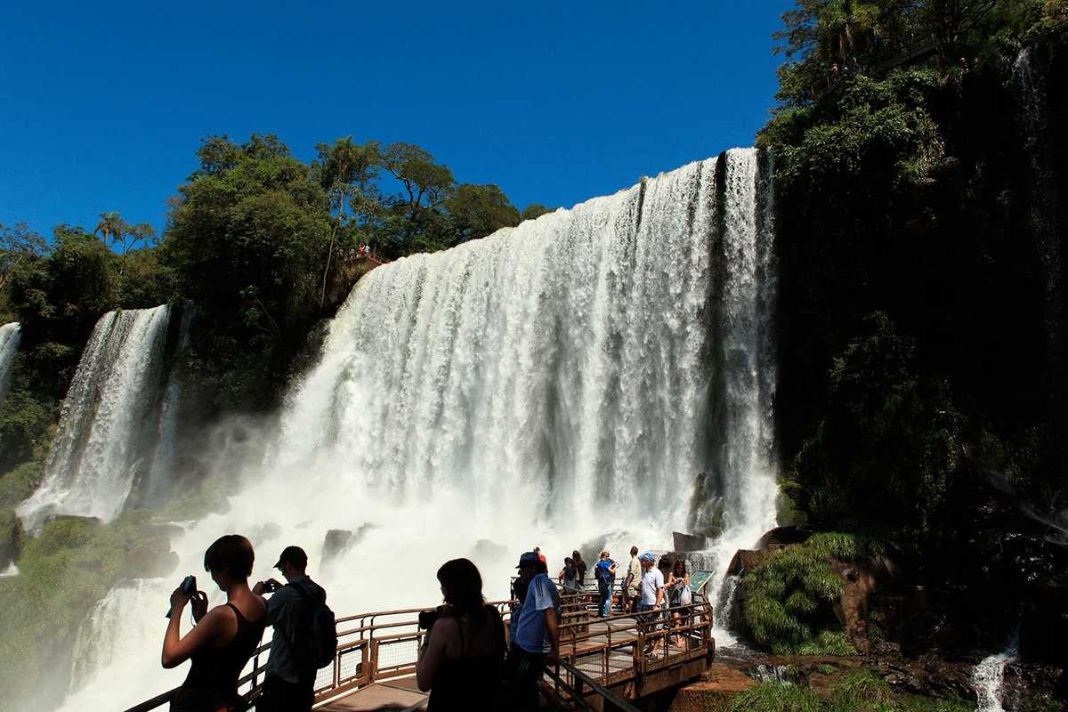 Iguazú Falls Tour on Argentine Side 