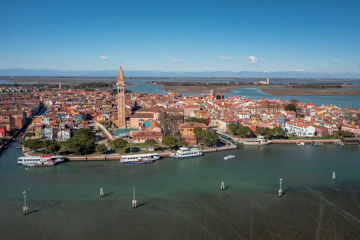 Half Day tour to Murano and Burano
