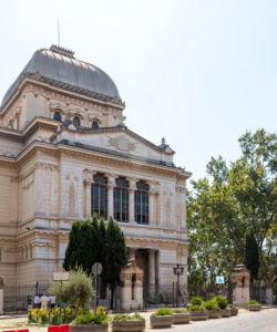 Walking Guide Tour of the Jewish Ghetto of Rome