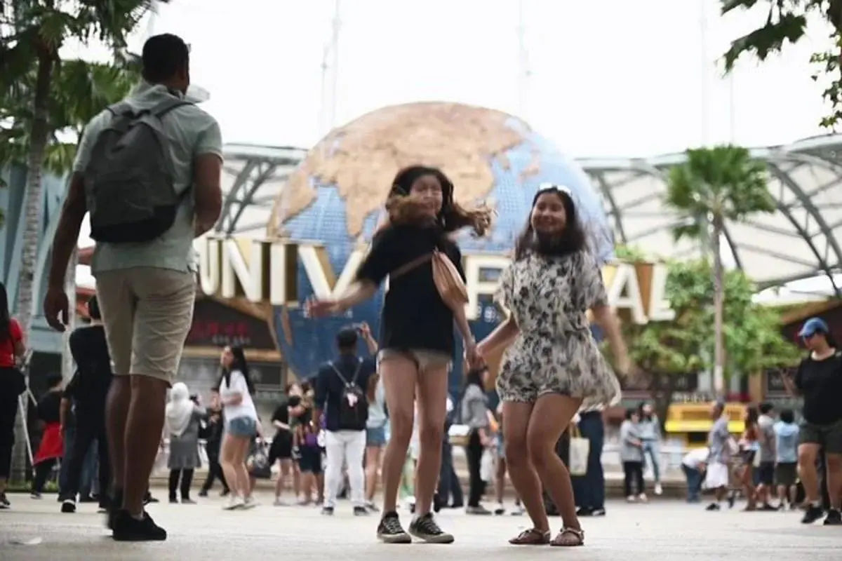 Bus Tour to Sentosa Island