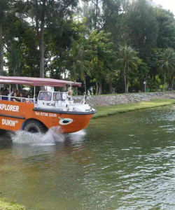 Captain Explorer DUKW Tour with Singapore Flyer Ticket