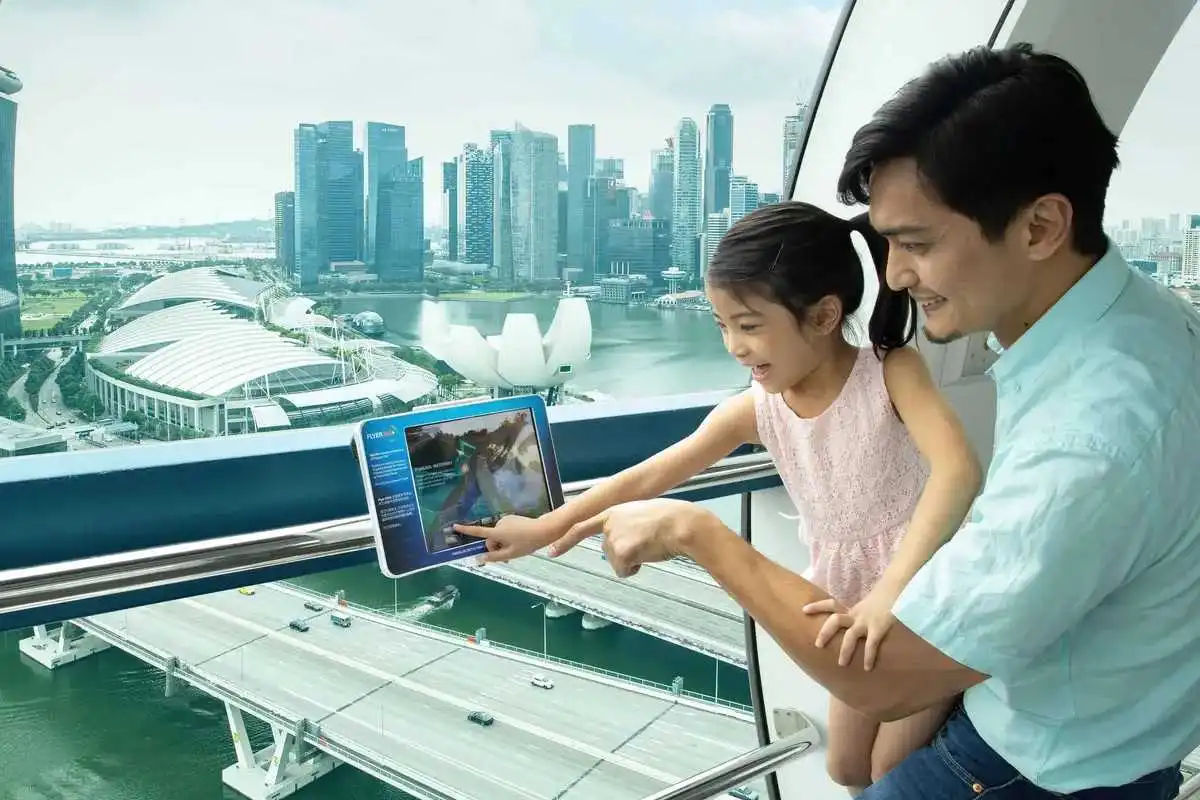 DUKW Tour with Singapore Flyer Ticket and Time Capsule