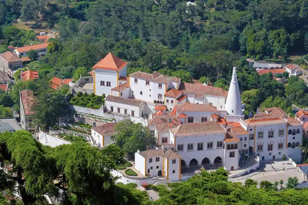 Half Day tour to Sintra  Cascais & Estoril with transfers