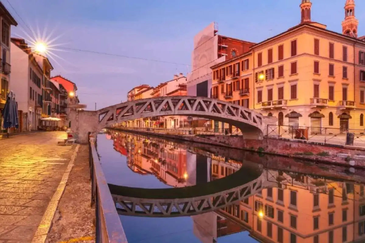 Navigli District - Evening Food & Wine tour