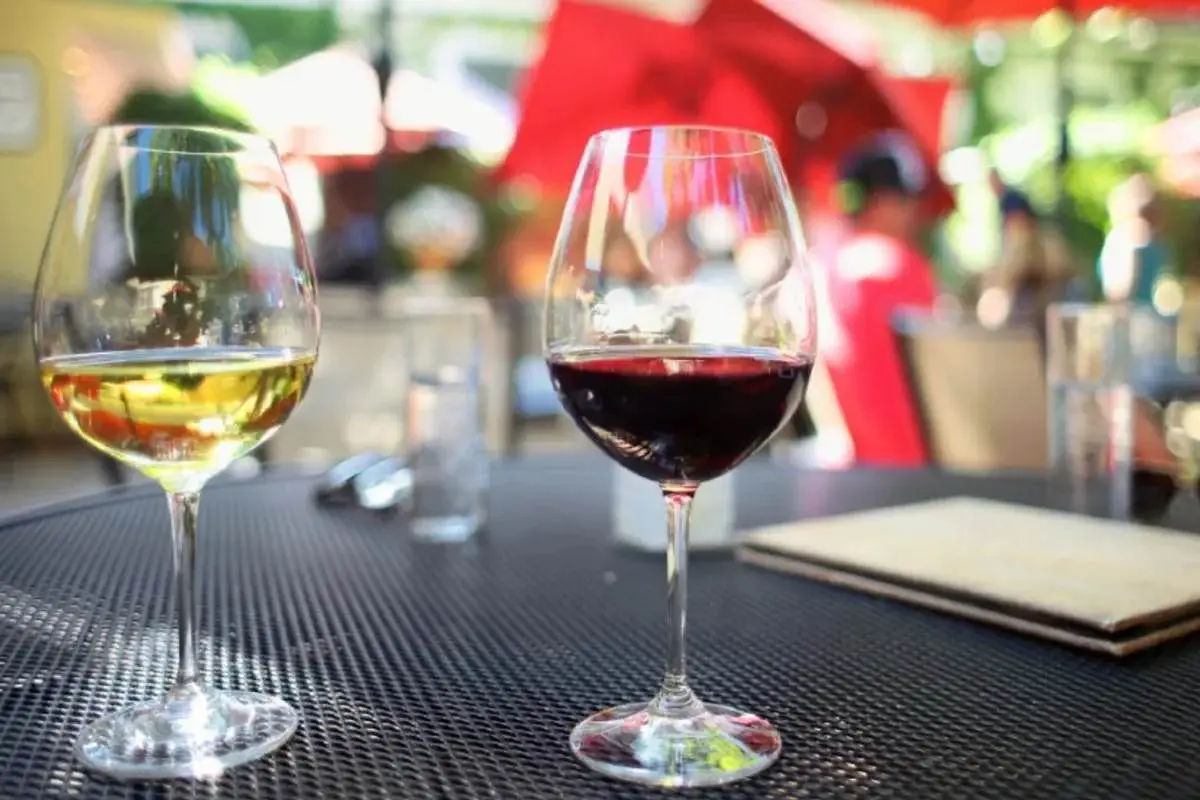 Navigli District - Evening Food & Wine tour