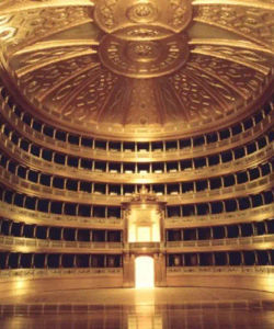 Guided Tour to La Scala Theatre and Museum with Entrance
