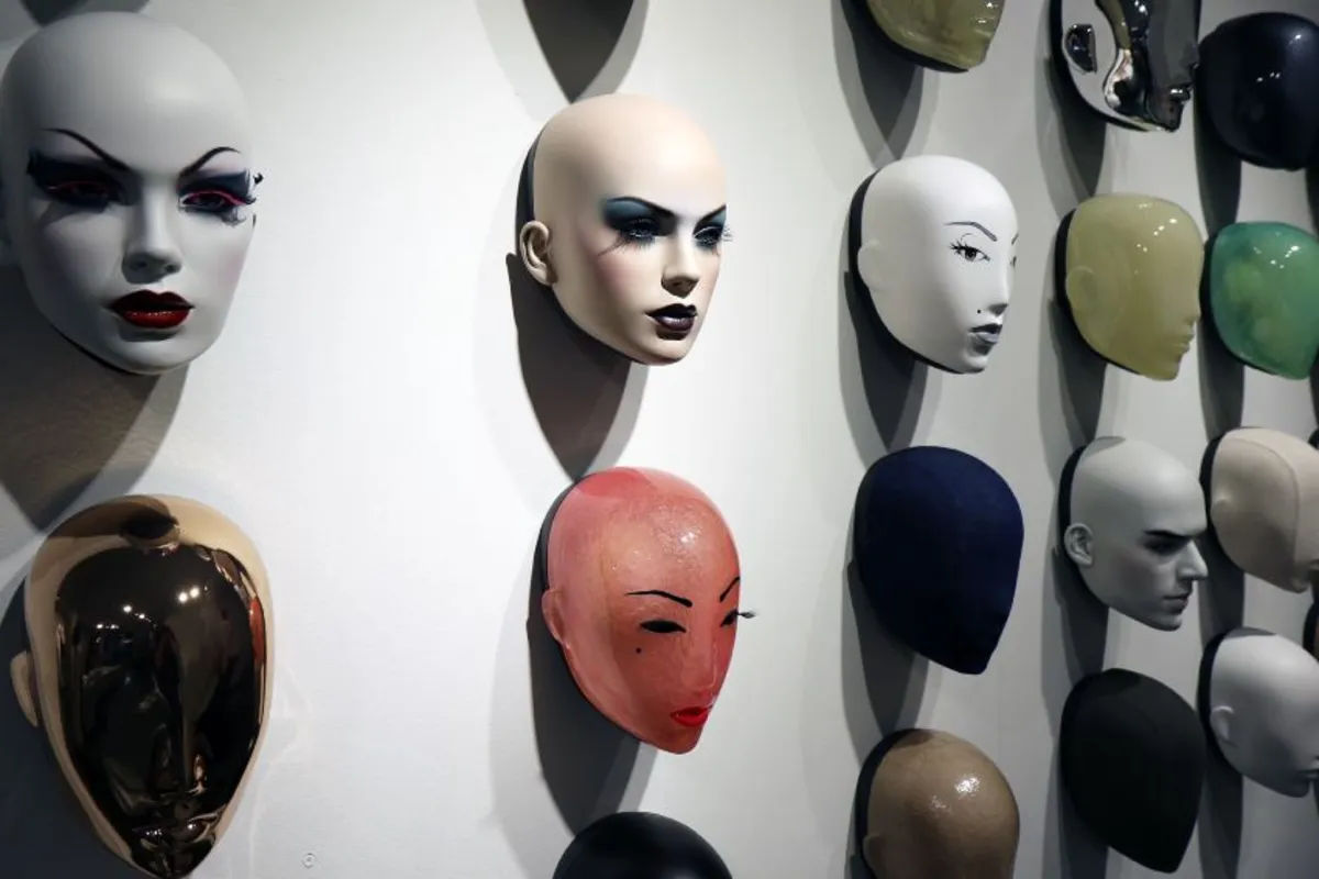 Walking tour to the Fashion Street