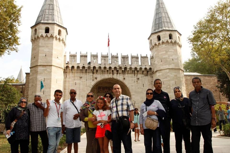 Topkapi Palace, Harem, Basilica Cistern, Blue Mosque and Hagia Sophia Guided Tour