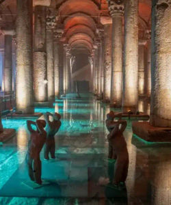 Guided Tour to Hagia Sophia and Basilica Cistern with Entrance