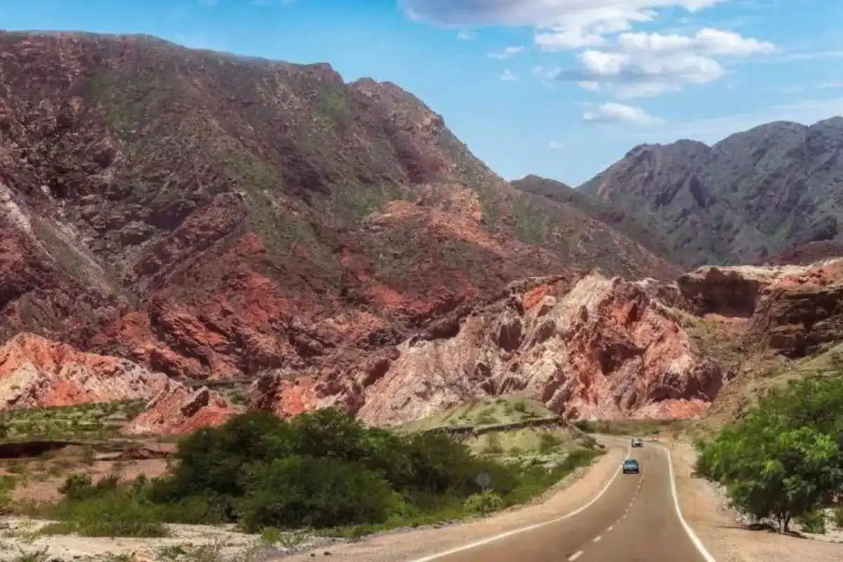 Mountain Thrills : 4x4 Safari Experience in Fujairah