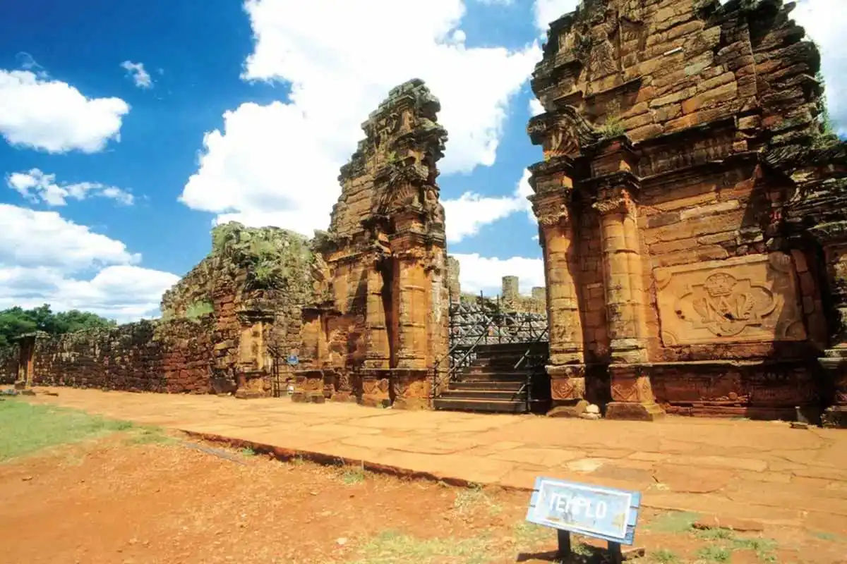 Visit to the Jesuit Ruins of San Ignacio and the Wanda Mines from Foz de Iguaçu