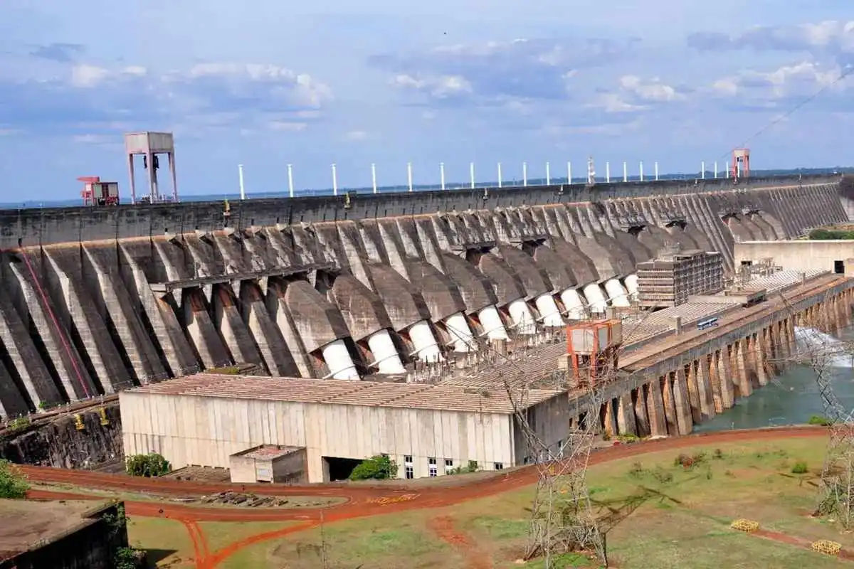 Iguazu Falls Tour Brazil Side and Visit to Itaipu Hydroelectric Factory