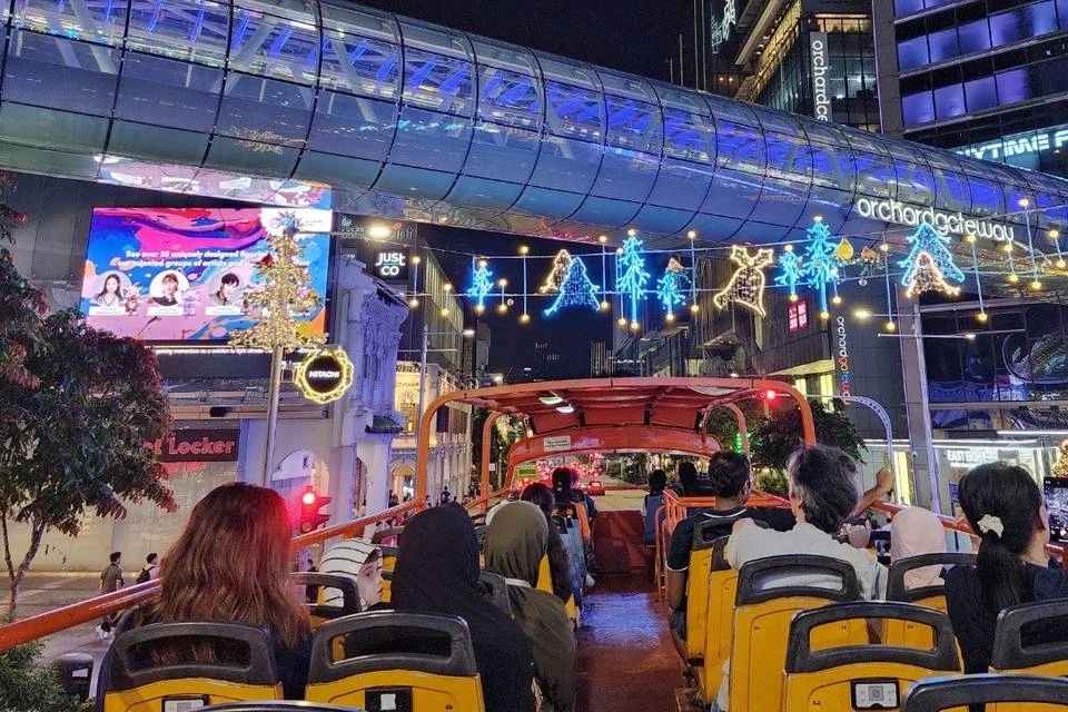 City Tours: FunVee Singapore Christmas Light Up Tour