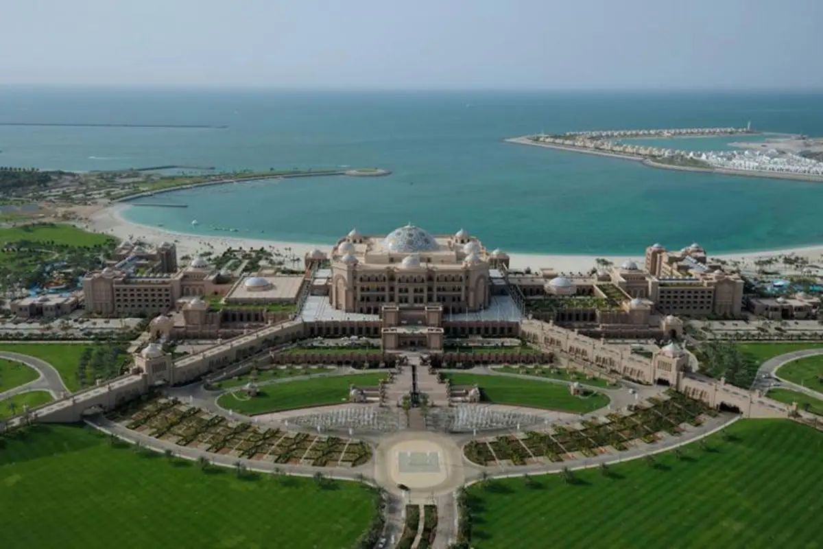 High Tea at Emirates Palace with Abu Dhabi City Tour