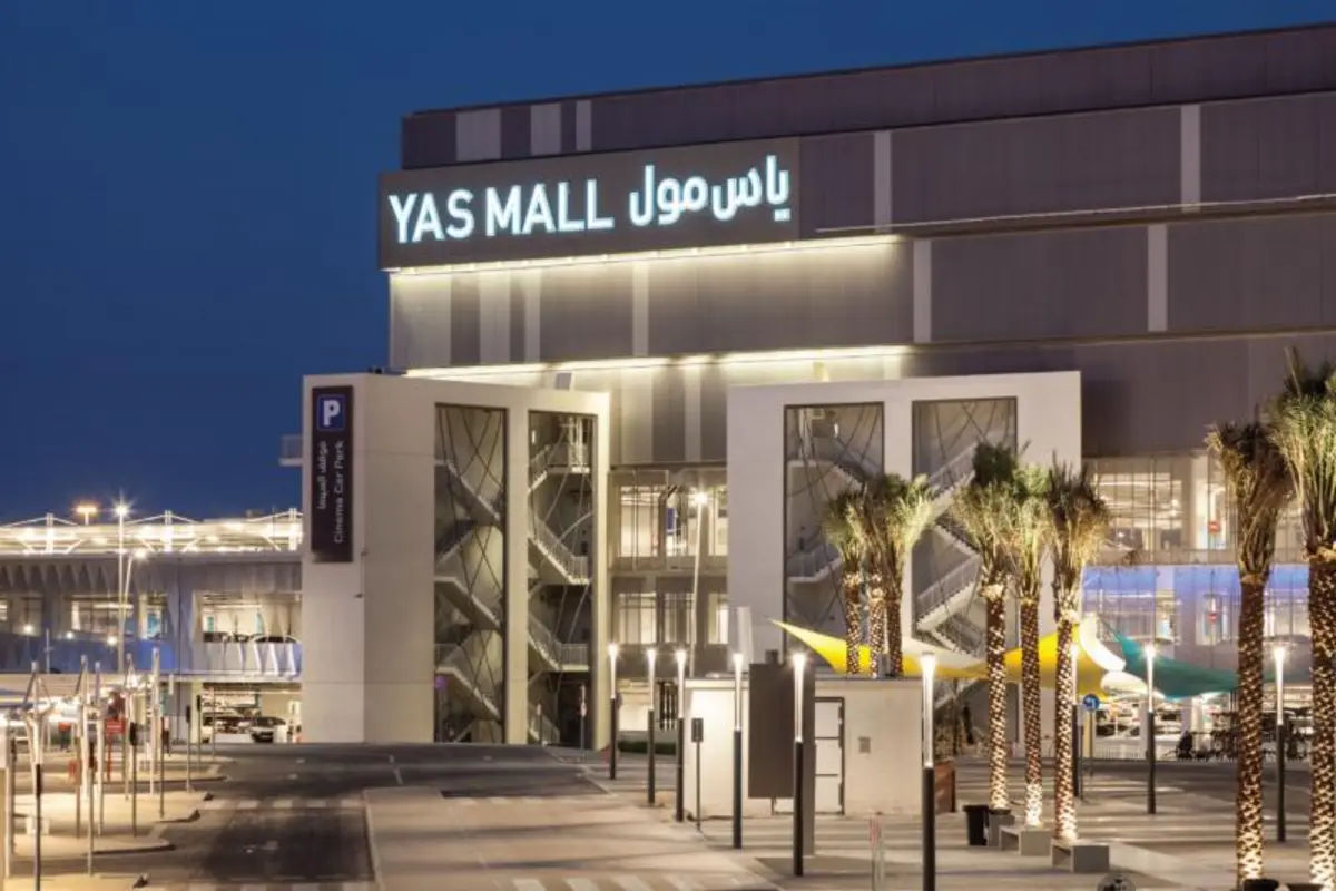 Abu Dhabi City Tour with Warner Bros. Entrance