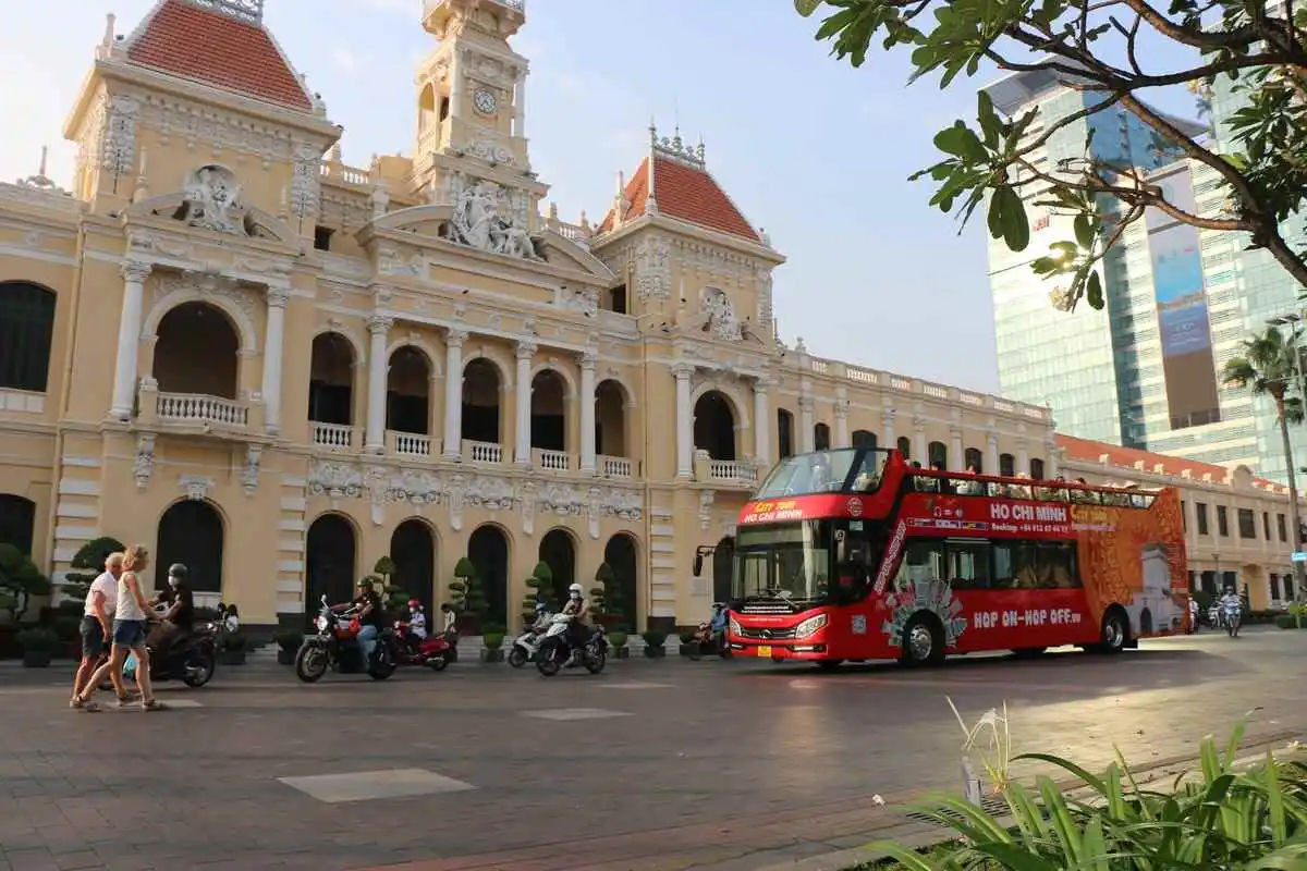 Anhviet : Ho Chi Minh Hop On – Hop Off Bus Tour