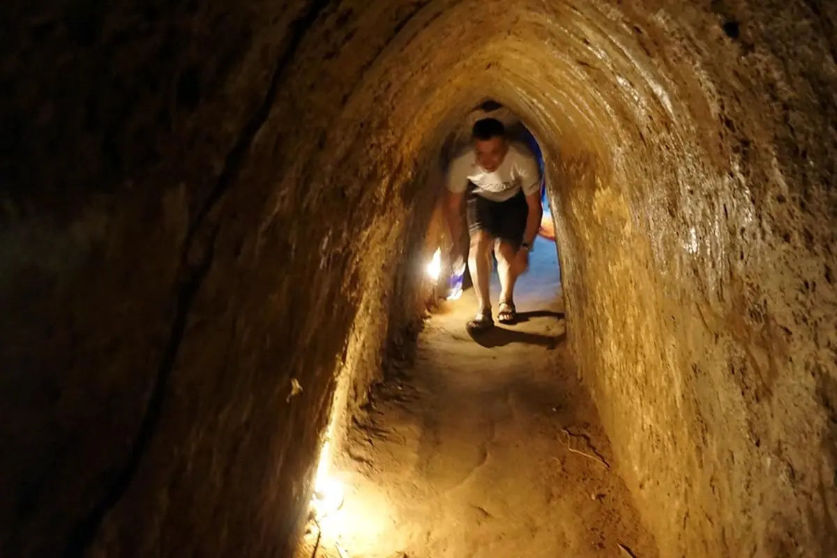 Combo Tour : 3 Days Ho Chi Minh Hop On- Hop Off Bus Tour with Mekong Delta and CuChi Tunnels Entrance