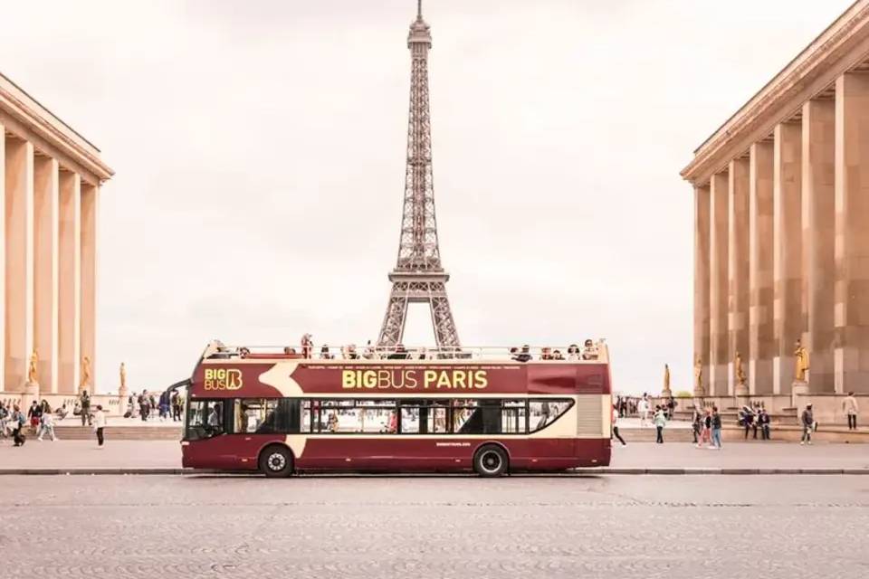 Big Bus Paris Night Tour
