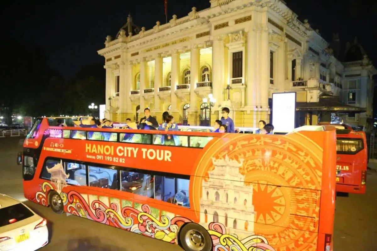 Hanoi Panoramic Bus Tour by Night