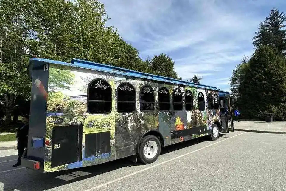 Vancouver Hop On Hop Off Trolley Bus Tour