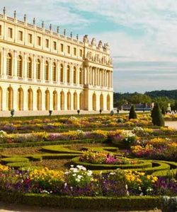 Guided Tour to Palace of Versailles in a Small Group- Skip the Line