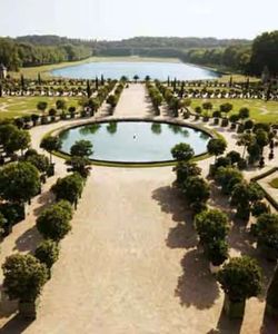 Guided Tour to Palace of Versailles - Skip the Line