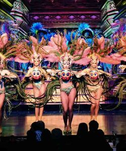 Moulin Rouge Show with Roundtrip Transfers (Small Group)