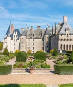 3-Day Trip to Normandy, Mont Saint-Michel, Loire Valley Chateaux 