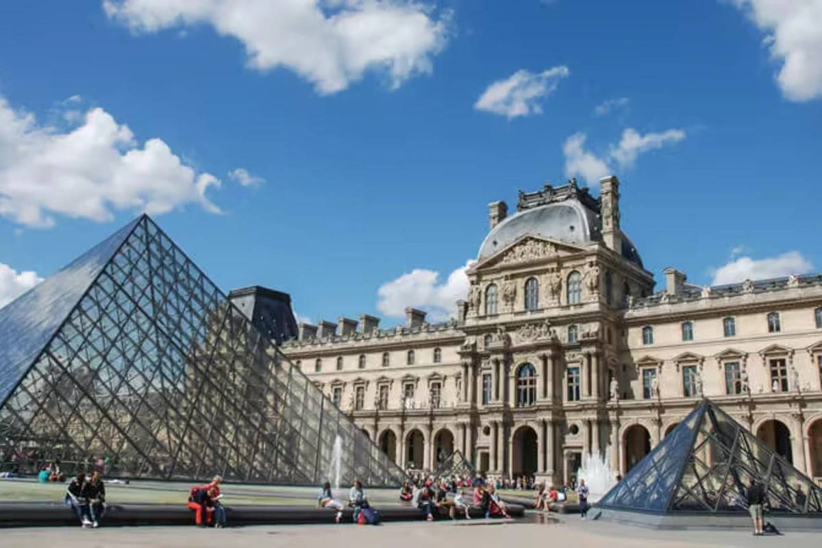 Reserved Entrance to Louvre, with Mona Lisa Access