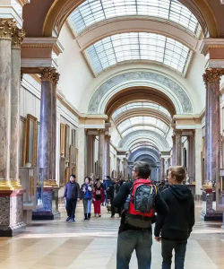 Guided Tour of Louvre Museum - Reserved Access